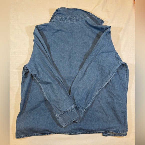 Vintage Embroidered Denim Christmas Shirt with Santa and Reindeer - Picture 8 of 8